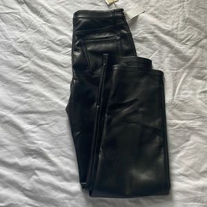 Aritzia Wilfred Melina pant size 6 black NWT